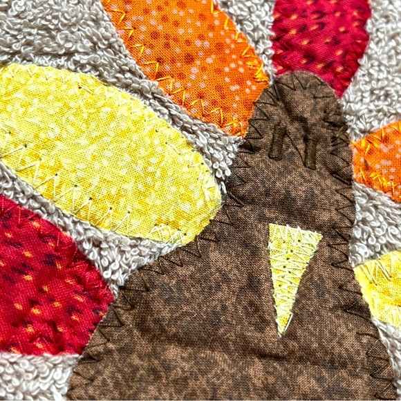 Lot/2 𝑯𝒂𝒏𝒅𝒎𝒂𝒅𝒆 Thanksgiving Turkey Hand Towel 🎁 - Picture 11 of 12